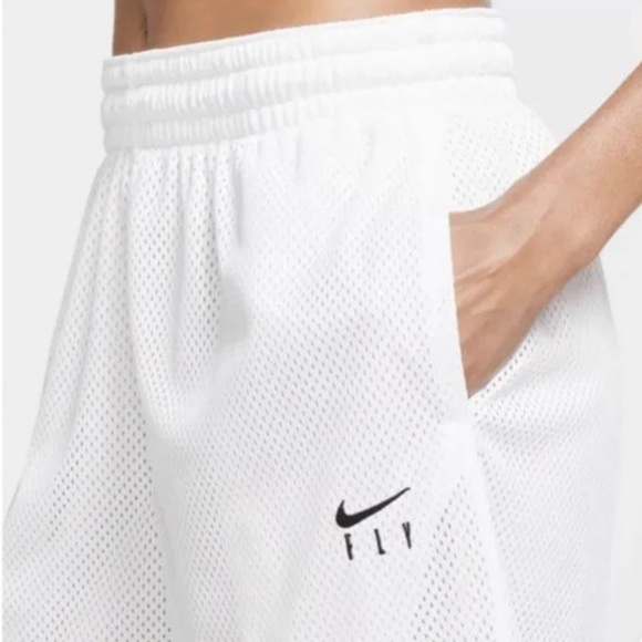 Nike Women’s Swoosh Fly Basketball Shorts White XXL CU4573-100 Basketball NWT - Picture 4 of 5